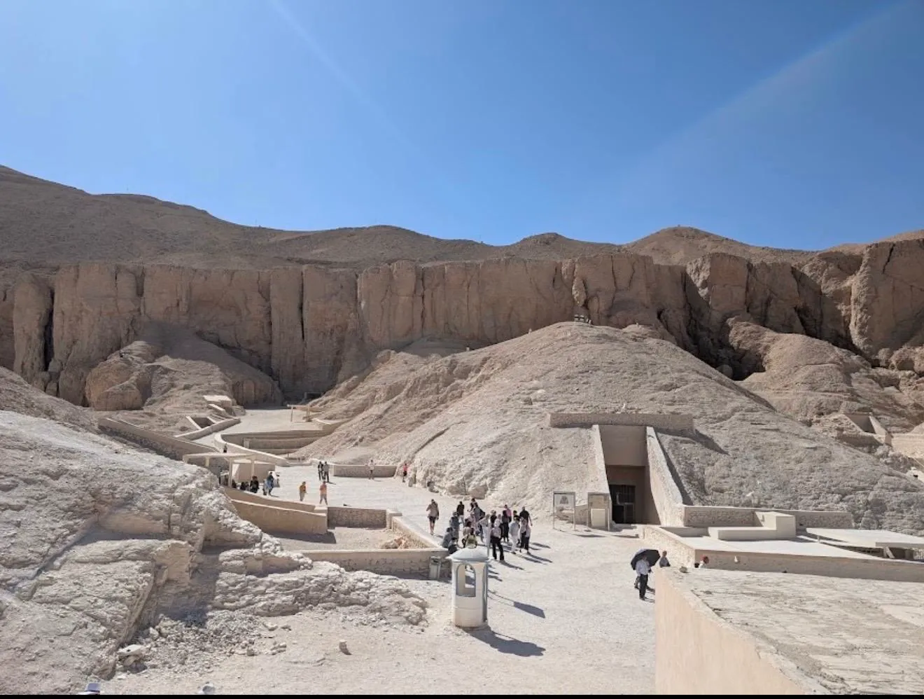 Luxor by Van — view 3