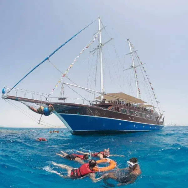Pirates Yacht Family Adventure — view 3